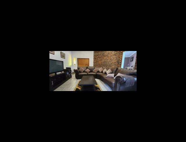 3 BEDROOM HOUSE FOR SALE IN ELANDSPARK